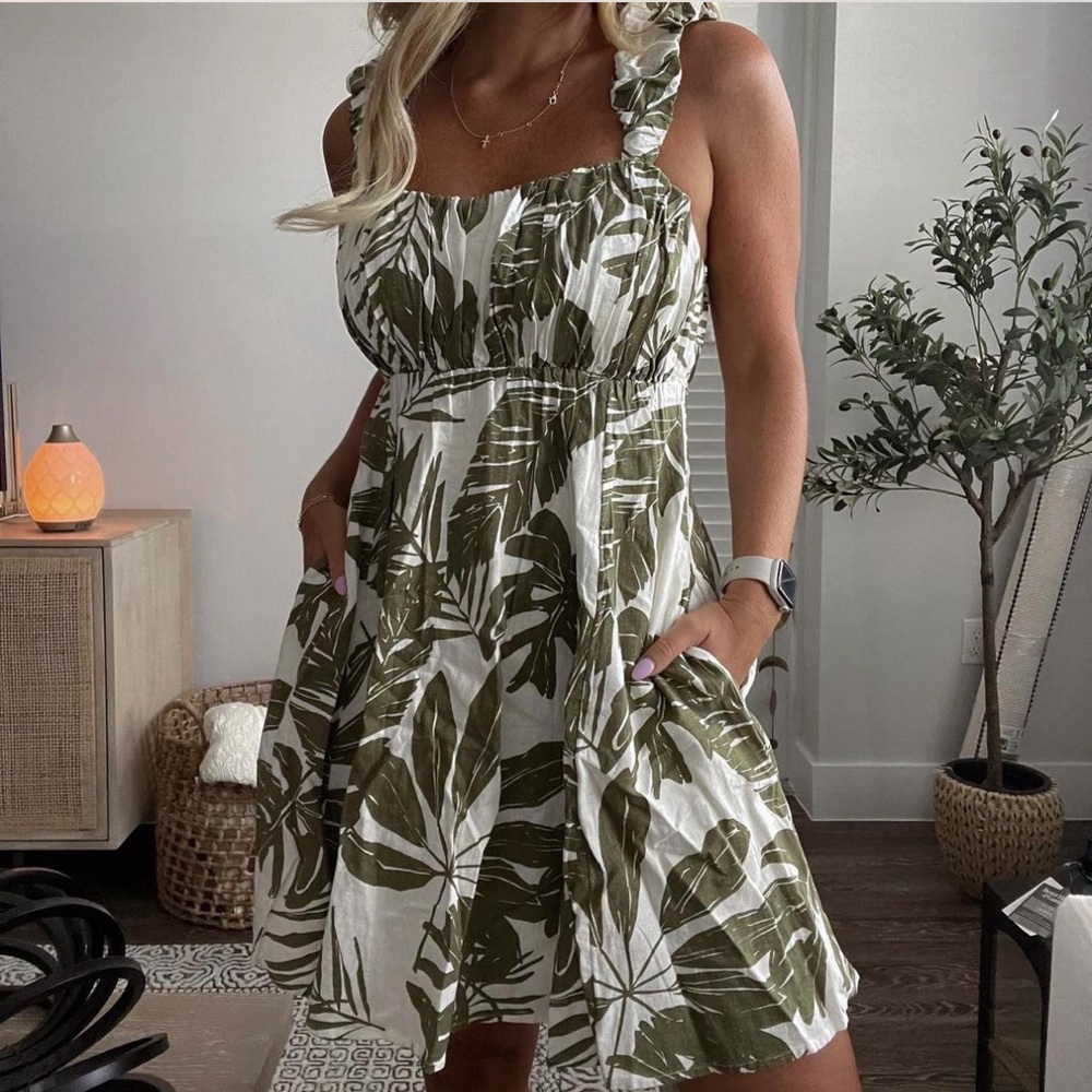Abercrombie and fitch puff sleeve babydoll dress